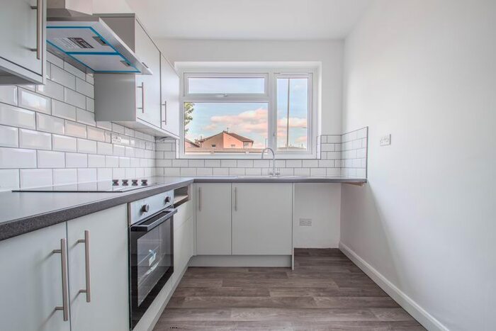 1 Bedroom Flat To Rent In Woolwich Road, Bexleyheath, DA7