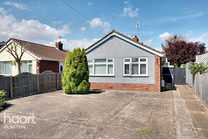 2 Bedroom Detached Bungalow For Sale In Crossways, Clacton-On-Sea, CO15
