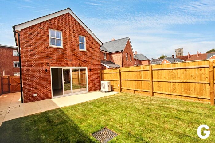 2 Bedroom End Of Terrace House To Rent In Strides Lane, Ringwood, Hampshire, BH24