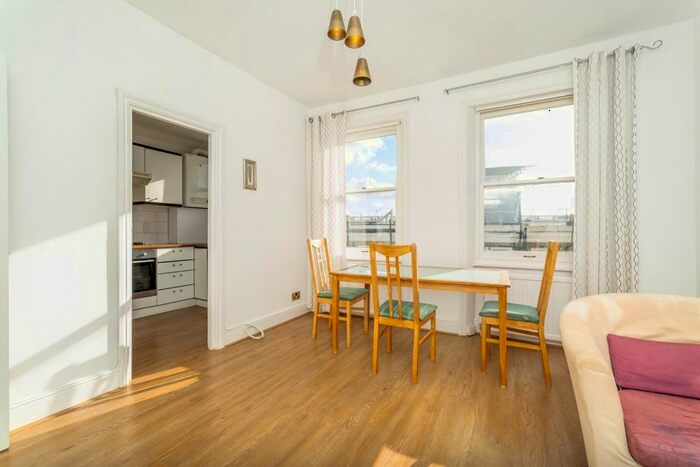 1 Bedroom Flat To Rent In Barons Court Road, London, W14