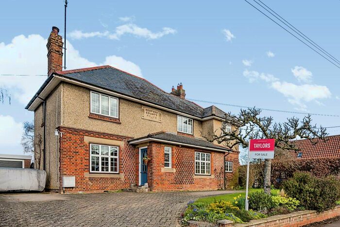 4 Bedroom Detached House For Sale In High Street, Riseley, Bedford, MK44