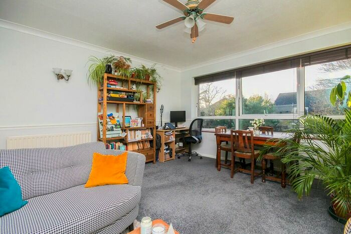 2 Bedroom Apartment To Rent In St. Botolphs Road, Worthing, BN11