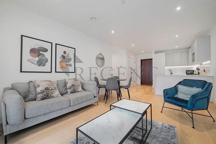 2 Bedroom Flat To Rent In Hive House, Capital Interchange Way, TW8