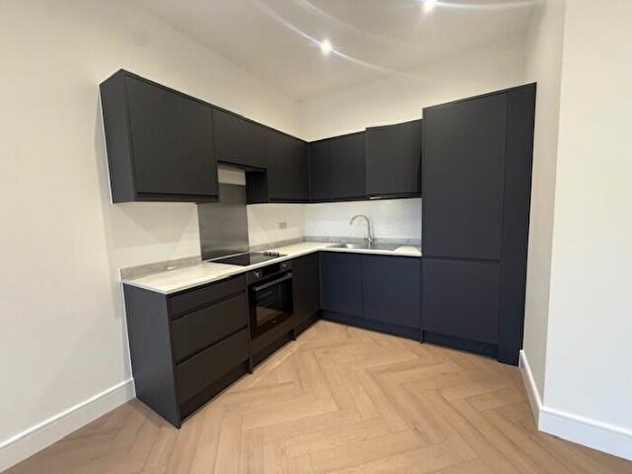 2 Bedroom Apartment To Rent In High Street, Croydon, CR0