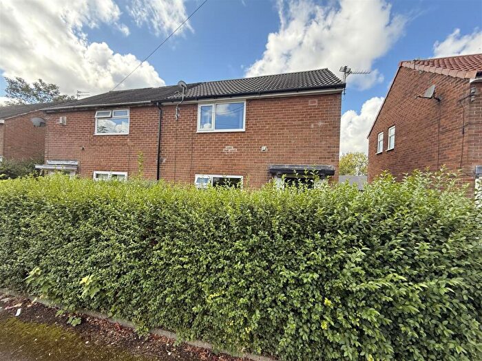 2 Bedroom Semi-Detached House For Sale In Springwood Hall Road, Fitton Hill, Oldham, OL8
