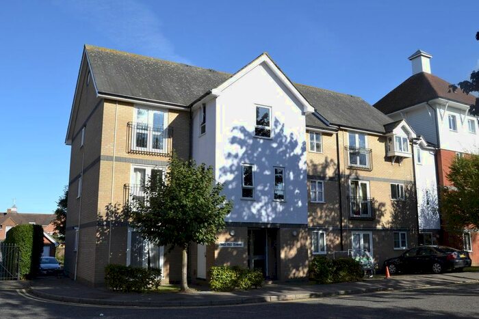 2 Bedroom Flat To Rent In Victoria Chase, Colchester, CO1