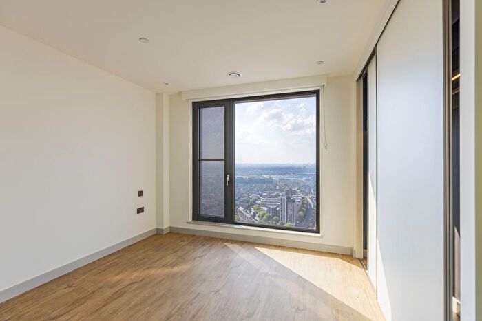 2 Bedroom Flat To Rent In The Eades, Selborne Road, London, E17