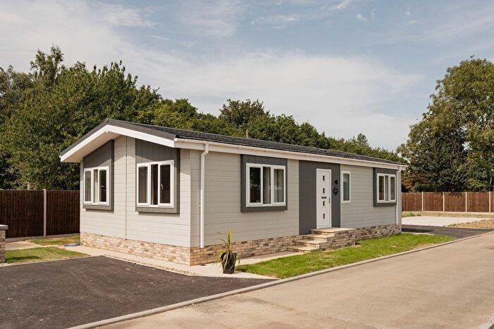 2 Bedroom Park Home For Sale In Stepshort, Belton, Great Yarmouth, NR31