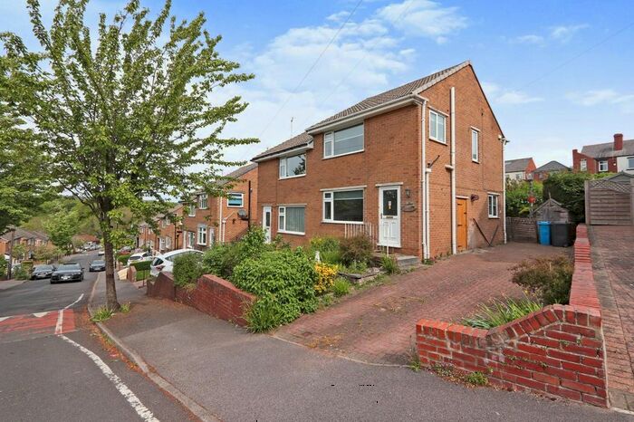 3 Bedroom Semi-Detached House To Rent In Moor View Road, Sheffield, South Yorkshire, S8