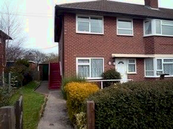 2 Bedroom Flat To Rent In Hayward Avenue, St. Georges, Telford, TF2