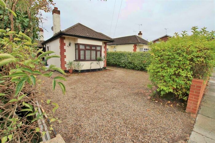 4 Bedroom Semi-Detached Bungalow To Rent In Picketts Avenue, Leigh On Sea, Essex, SS9