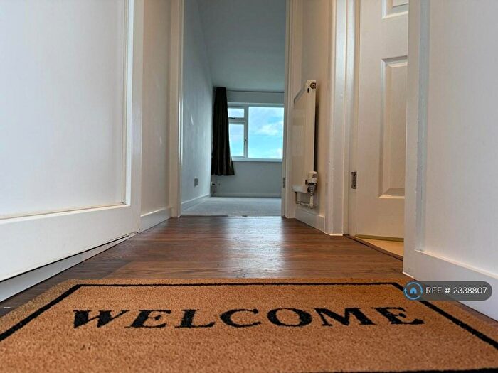 Studio To Rent In Park House, Worthing, BN11