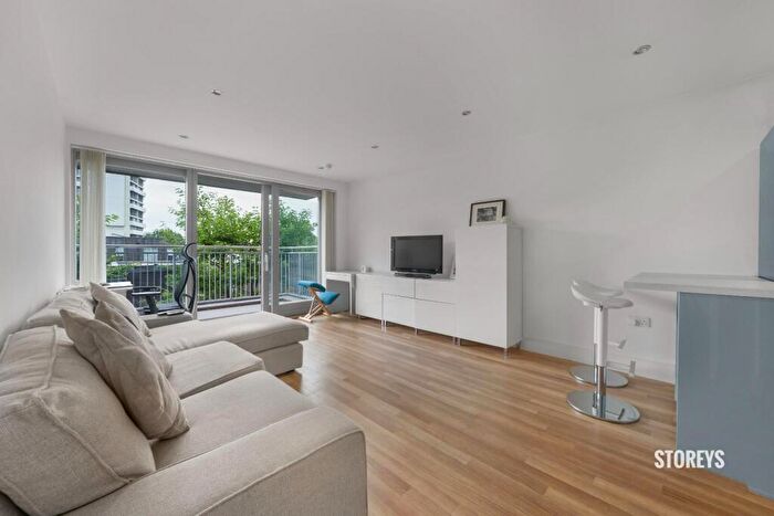 1 Bedroom Apartment To Rent In Copperfield Mews, Bethnal Green, London, E2