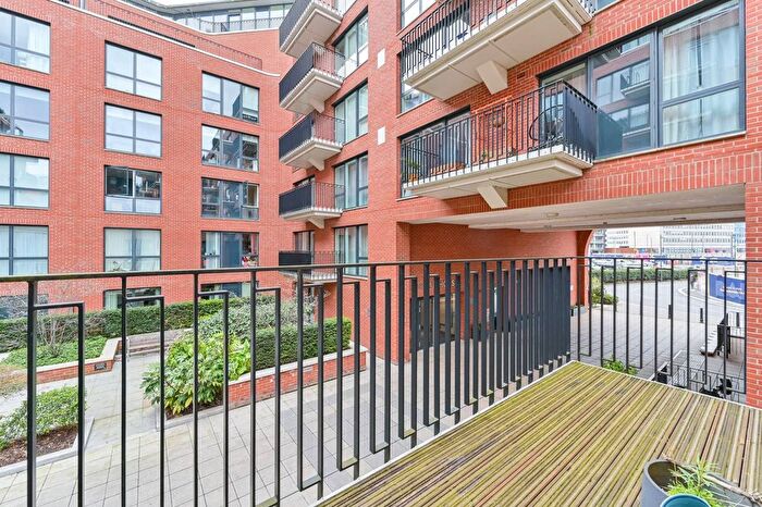3 Bedroom Flat For Sale In Minotaur House, Woolwich Riverside, London, SE18
