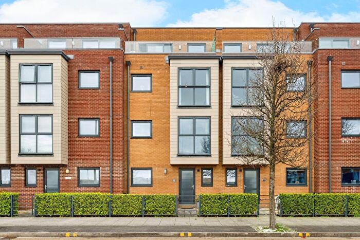 5 Bedroom Terraced House For Sale In Langdon Road, Swansea, SA1