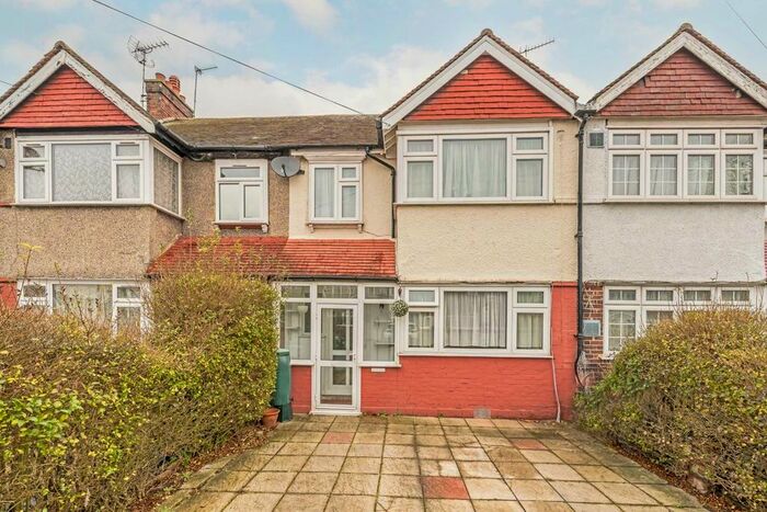 3 Bedroom Property To Rent In Woodfield Gardens, New Malden, KT3