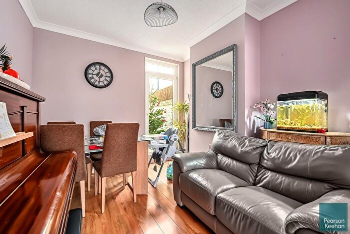 3 Bedroom Terraced House For Sale In Payne Avenue, Hove, BN3
