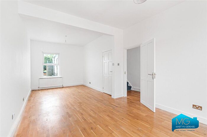 4 Bedroom Terraced House To Rent In Cromwell Road, London, N10