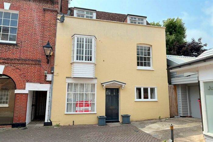 4 Bedroom Terraced House To Rent In Wimborne, BH21