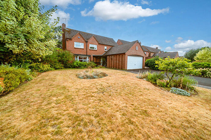 4 Bedroom Detached House For Sale In Pear Tree Drive, Pedmore, Stourbridge, DY8