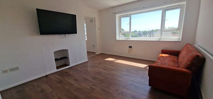 1 Bedroom Flat To Rent In High Street North, London, E12