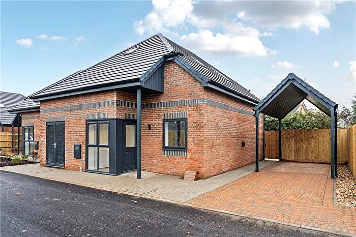 3 Bedroom Detached House For Sale In Botley Road, Romsey, Hampshire, SO51