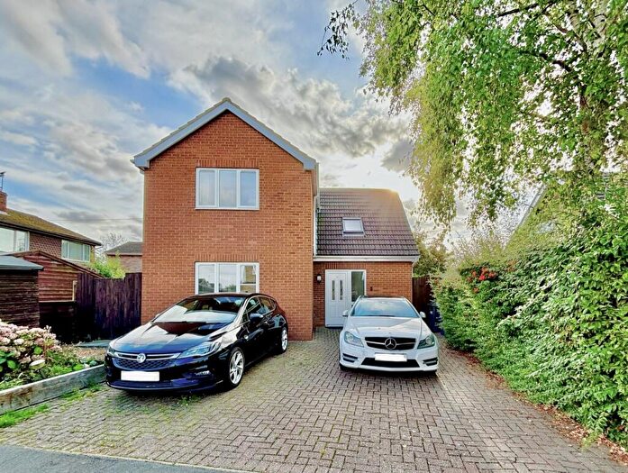 2 Bedroom House To Rent In Deerpark Road, Sawtry, Huntingdon, PE28