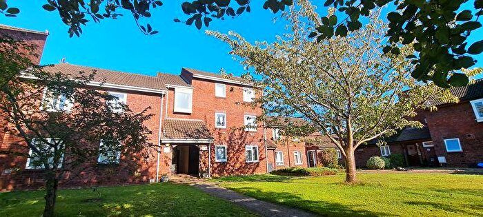 2 Bedroom Flat To Rent In Ashtree Road, Frome, BA11