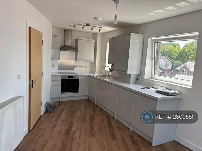 2 Bedroom Flat To Rent In Popley, Basingstoke, RG24