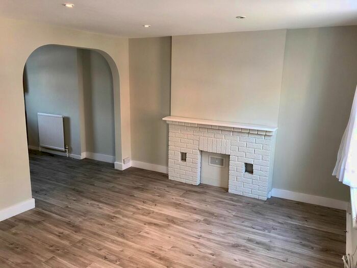 2 Bedroom Maisonette To Rent In Guildhall Street, Folkestone, CT20