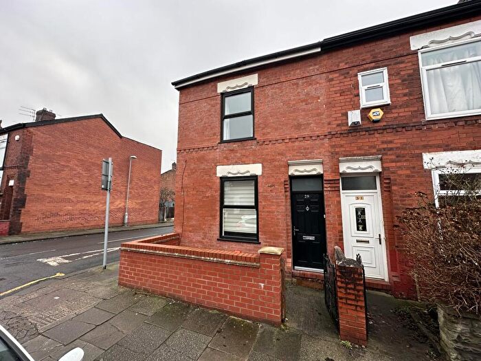 2 Bedroom End Of Terrace House To Rent In Lansdowne Road, Monton, Eccles, M30