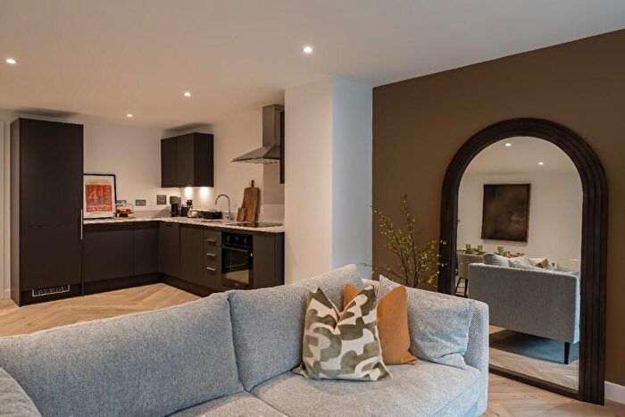 3 Bedroom End Terrace House To Rent In Thompson Road, London, SE22