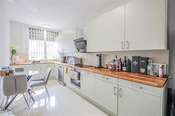 2 Bedroom Flat To Rent In Grove End House, Grove End Road, St Johns Wood, NW8