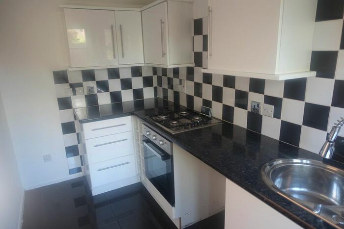 3 Bedroom Property To Rent In Tomlinson Way, Middlesbrough, TS3