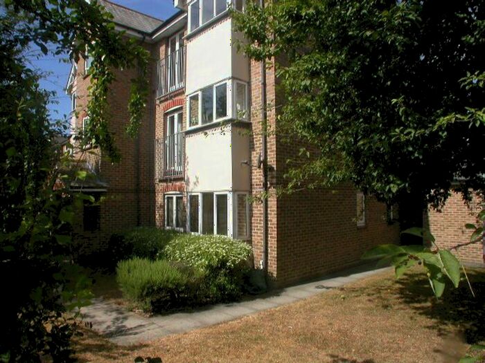 2 Bedroom Flat To Rent In Highwoods, CO4