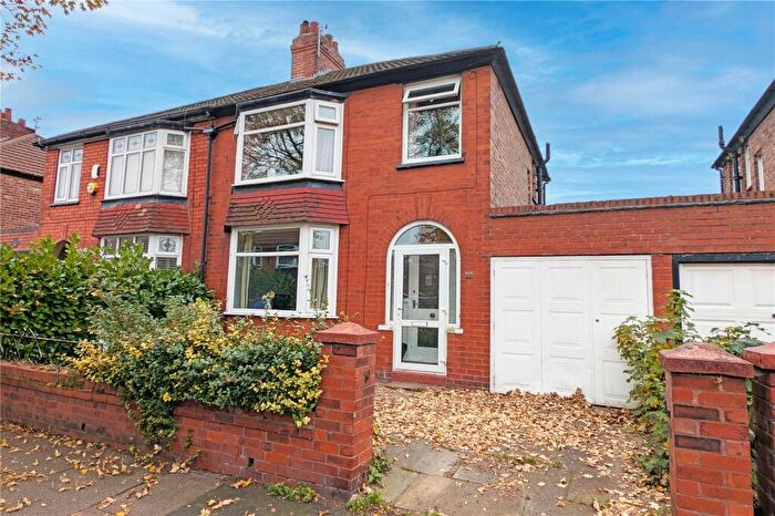 3 Bedroom Semi Detached House For Sale In Windsor Road, Denton, Tameside, M34