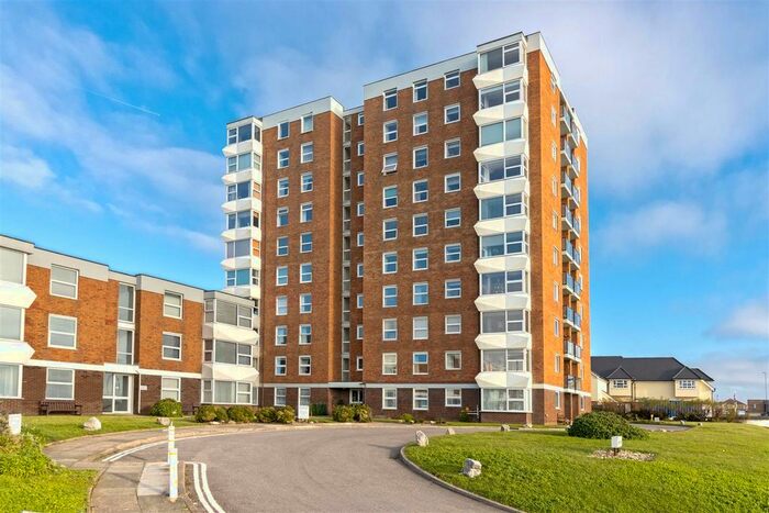 2 Bedroom Flat For Sale In Brighton Road, Lancing, BN15