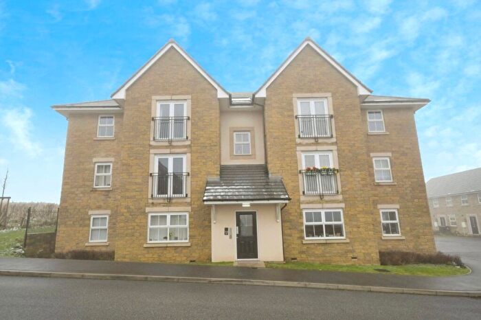 2 Bedroom Flat For Sale In Marble Court, Buxton, Derbyshire, SK17