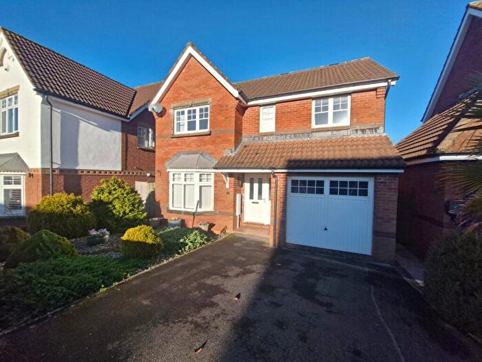 4 Bedroom Detached House For Sale In Glanvill Way, Honiton, Devon, EX14