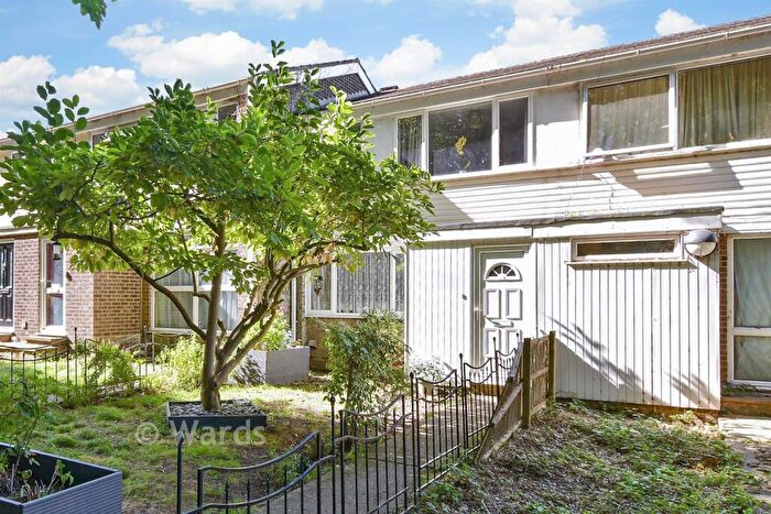 3 Bedroom Terraced House For Sale In Meresborough Road, Rainham, Kent, ME8