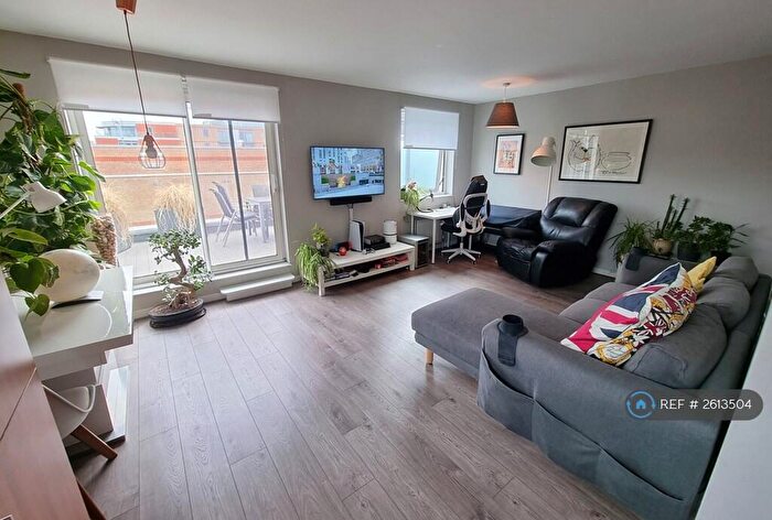 1 Bedroom Flat To Rent In Longitude Apartments, Croydon, CR0