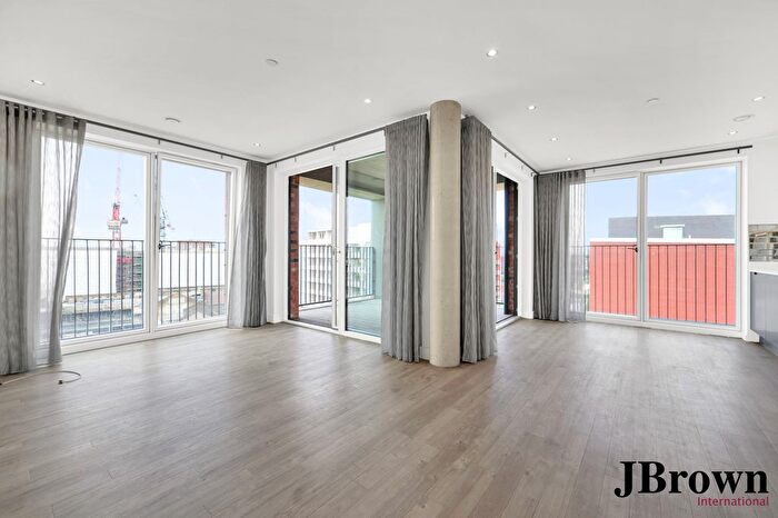 2 Bedroom Flat To Rent In Icemaid Court, London, London, London, E3