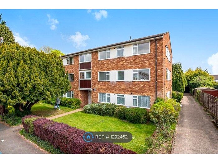 2 Bedroom Flat To Rent In Avon Court, Sidcup, DA14