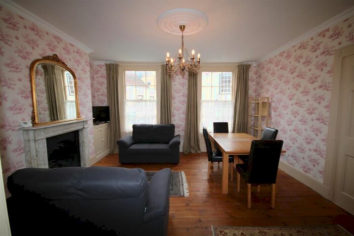 2 Bedroom Flat To Rent In Sun Street, Canterbury, CT1