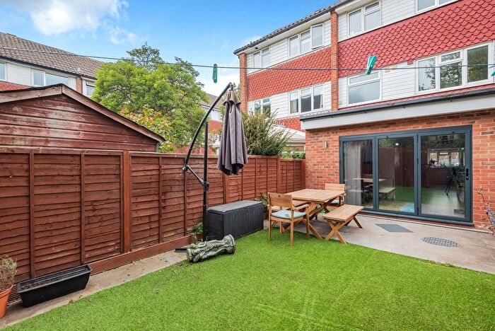 4 Bedroom Terraced House For Sale In Alanthus Close, Lee, SE12