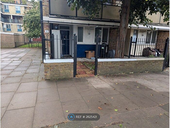 Studio To Rent In Boisseau House, London, E1