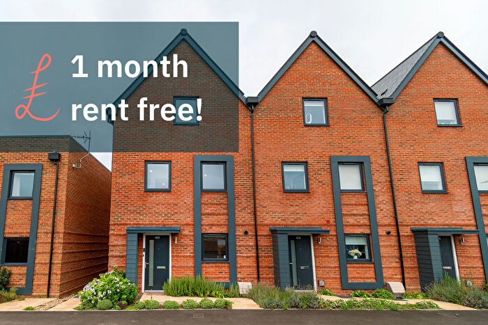 3 Bedroom Semi-Detached House To Rent In Whiteley Way, SO30