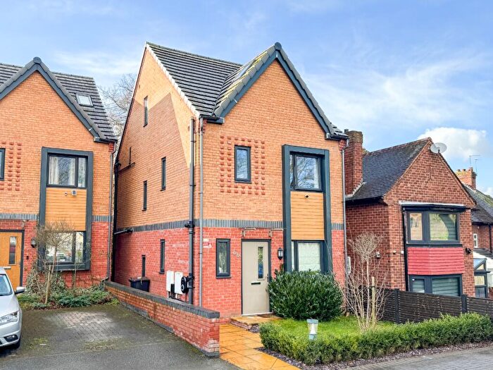 5 Bedroom Detached House For Sale In Blakemere Avenue, Birmingham, West Midlands, B25