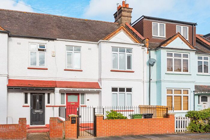 3 Bedroom Terraced House To Rent In Sulivan Road, South Park, SW6