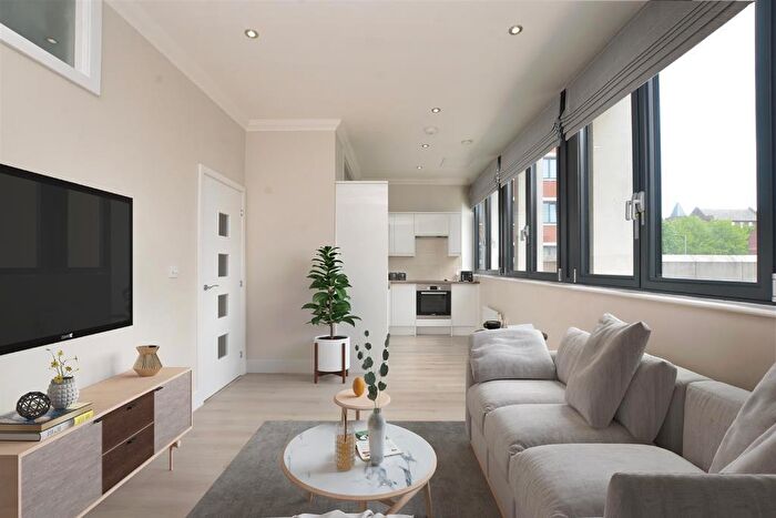 2 Bedroom Apartment For Sale In Surrey Street, Norwich, NR1